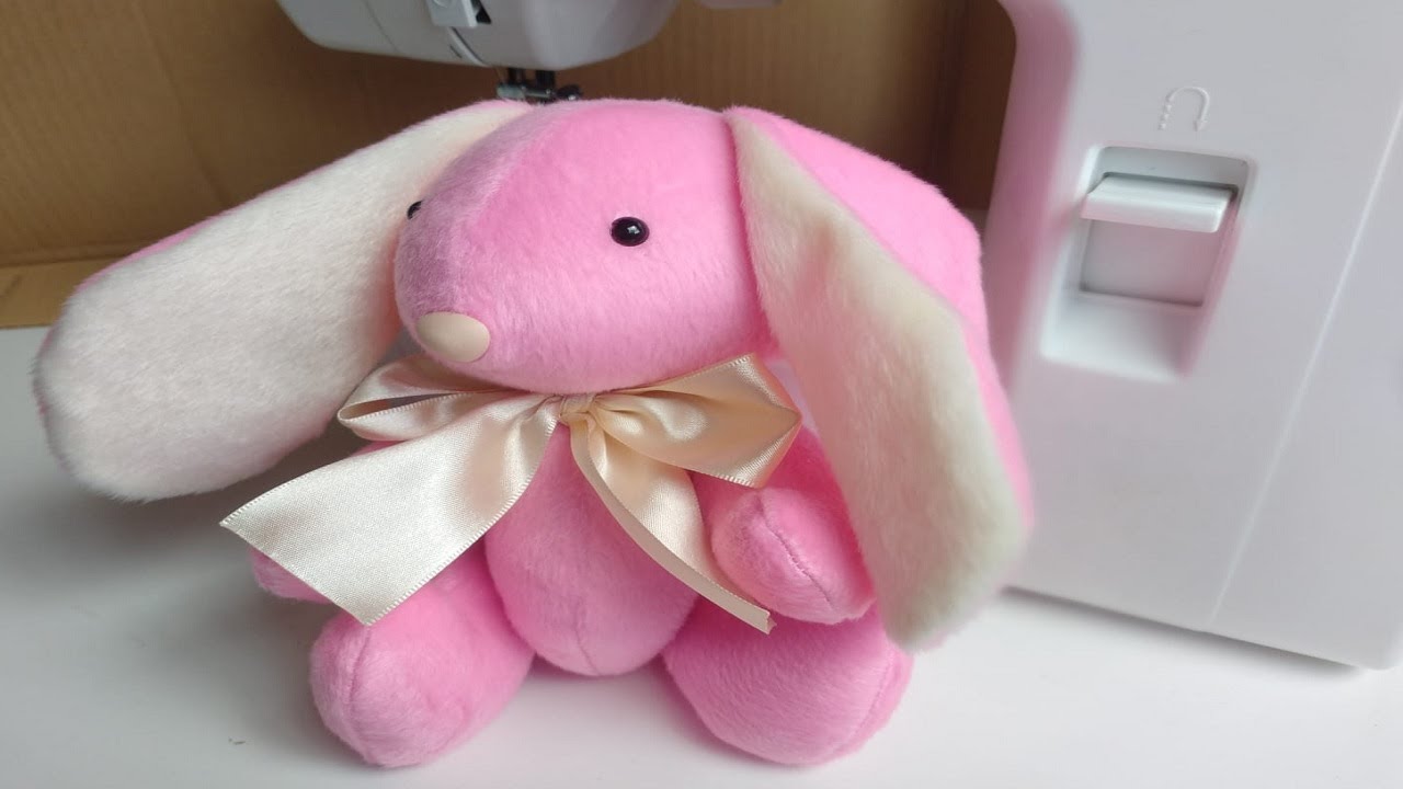 COELHO DE PELÚCIA COM MOLDE