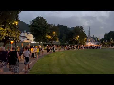 Video: ¿Qué son las procesiones de antorchas?