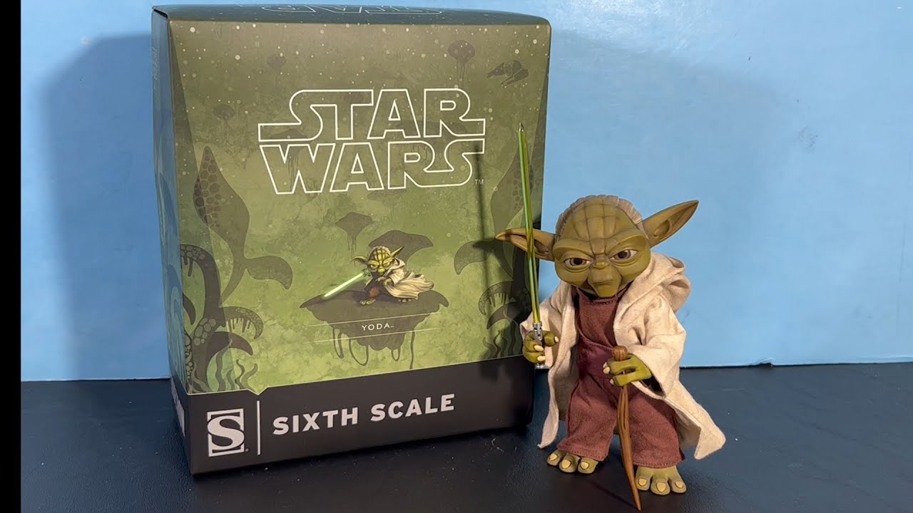 Yoda Sideshow Premium 1/6 Scale Action Figure with Lightsaber and