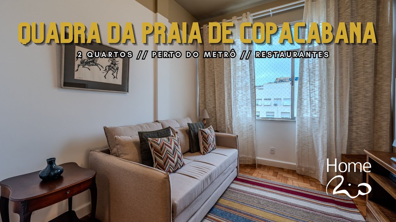 Na quadra da praia de Copacabana