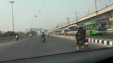 Partial Clover Leaf Interchange Video 4 Loop from NH 2 leading to Nehru Place Direction