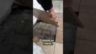 Masz dość płytek, które odpadają po pierwszej zimie? Zapomnij o klejeniu!