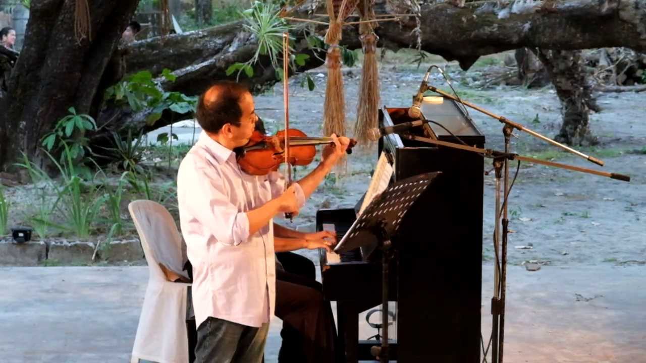 Coke Bolipata and pianist Mariel Illusurio plays R. Schumann's Violin Sonata
