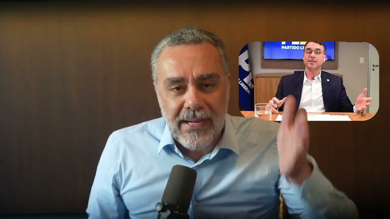 Flávio presta depoimento à Polícia Federal