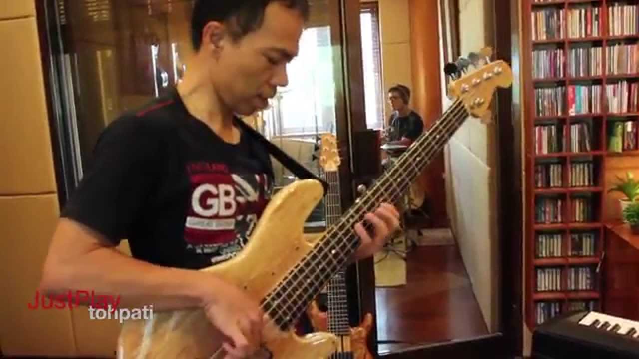 Indro Hardjodikoro : Just Play 