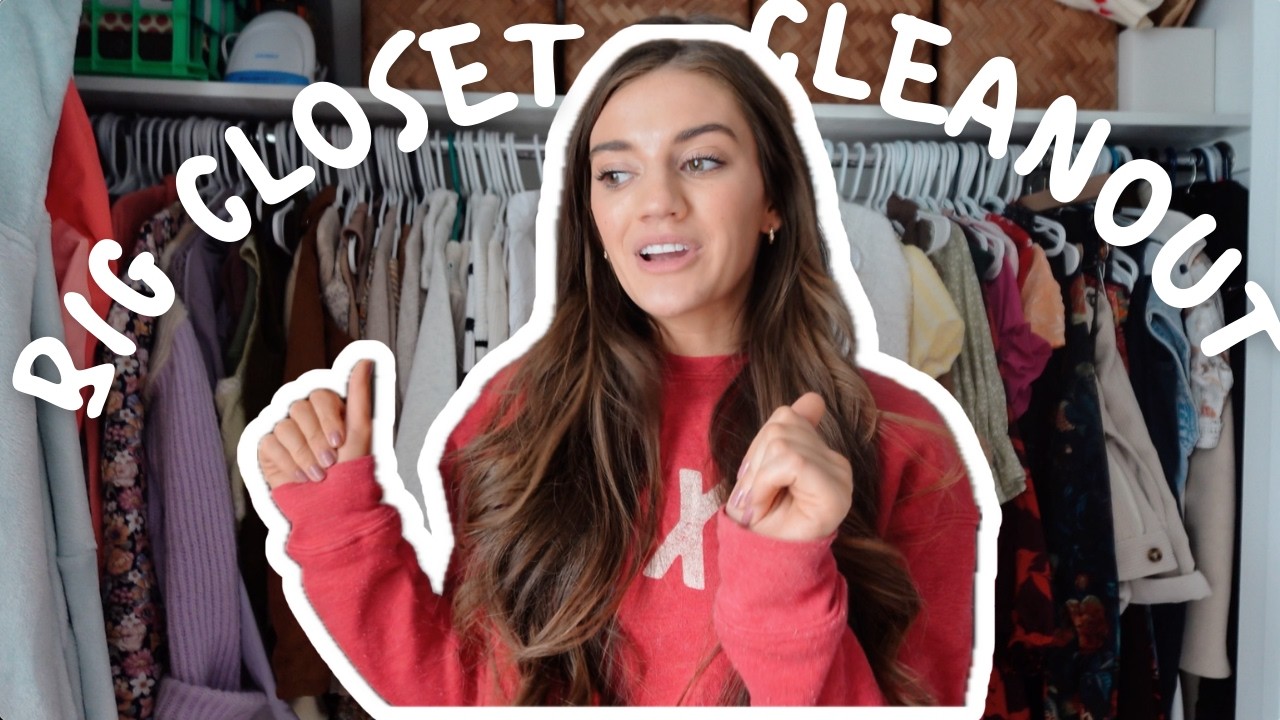 DECLUTTERING MY CLOSET | HUGE CLOSET CLEANOUT - YouTube