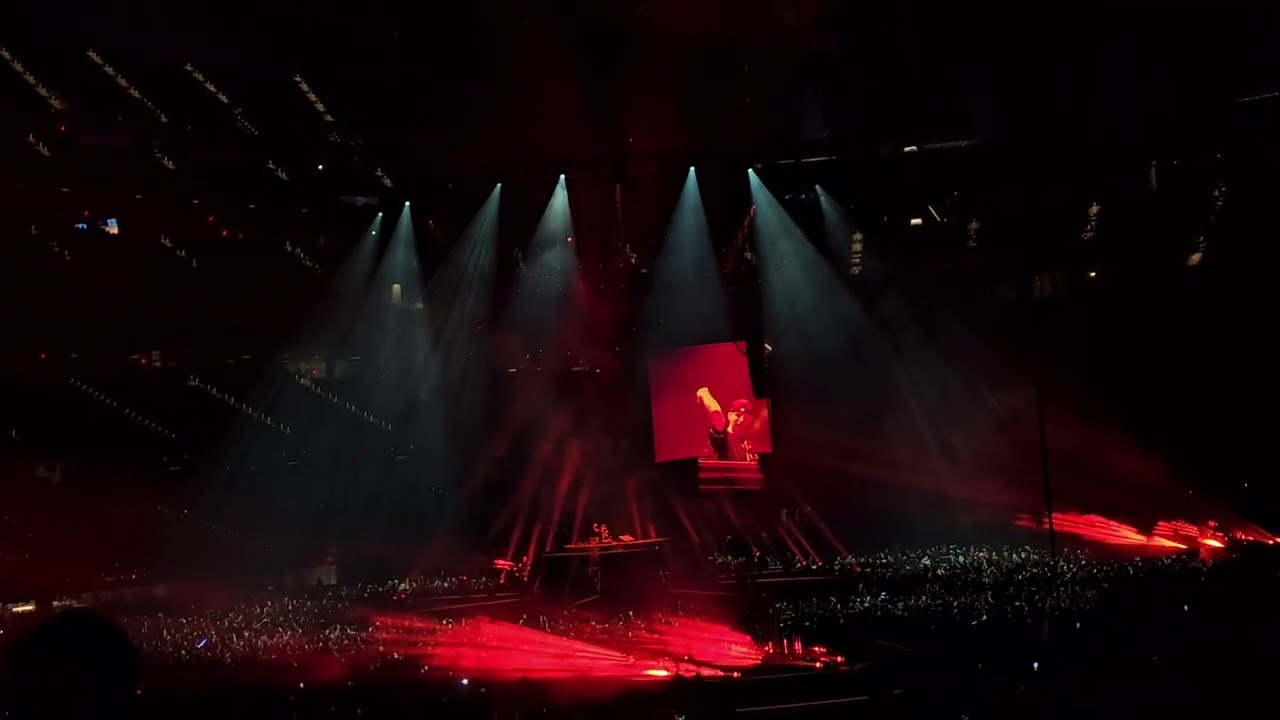 ILLENIUM - Goldust (Galantis Remix), Shark (Oh Wonder Remix) live @ Sofi, LA (2/2/24)- Trilogy Day 1