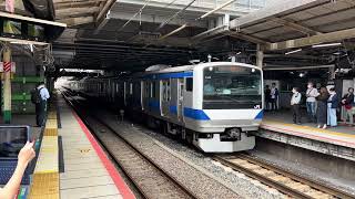 E531系0番台K402編成+E531系0番台K469編成が上野東京ライン東海道線直通快速品川行きとして警笛を鳴らしながら松戸駅3番線に到着停車するシーン (1168M) 2025.5.24.12:1
