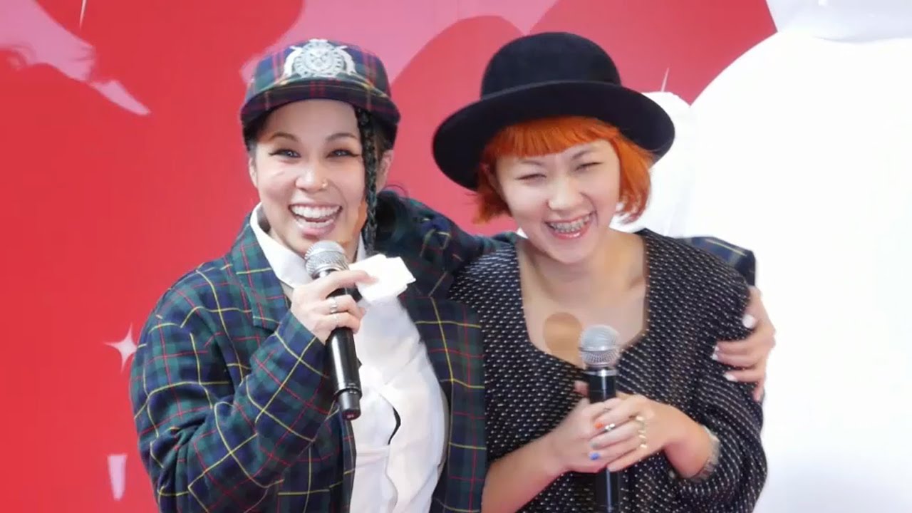 動画 Ai 実妹サプライズの手紙に涙 公のイベント初共演 Oricon News