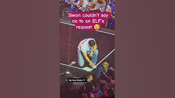 Siwon couldn’t say no to an ELF’s request 🥹