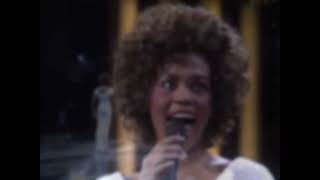 Whitney Houston One moment in time 1989 climax but its dubbed with 1992 version 😻