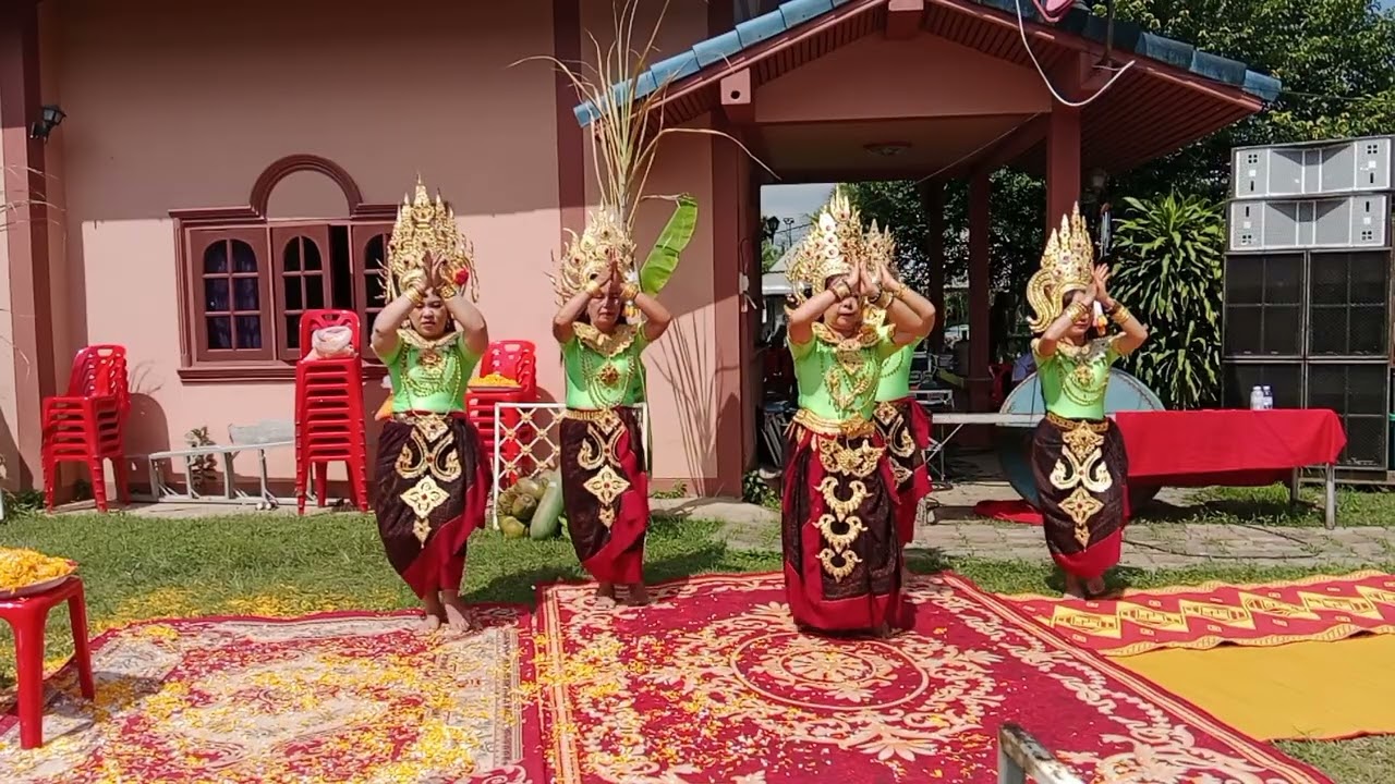 ไหว้ครูบ้านแม่ยุปักธงไชย(น้องเปลี่ยว)