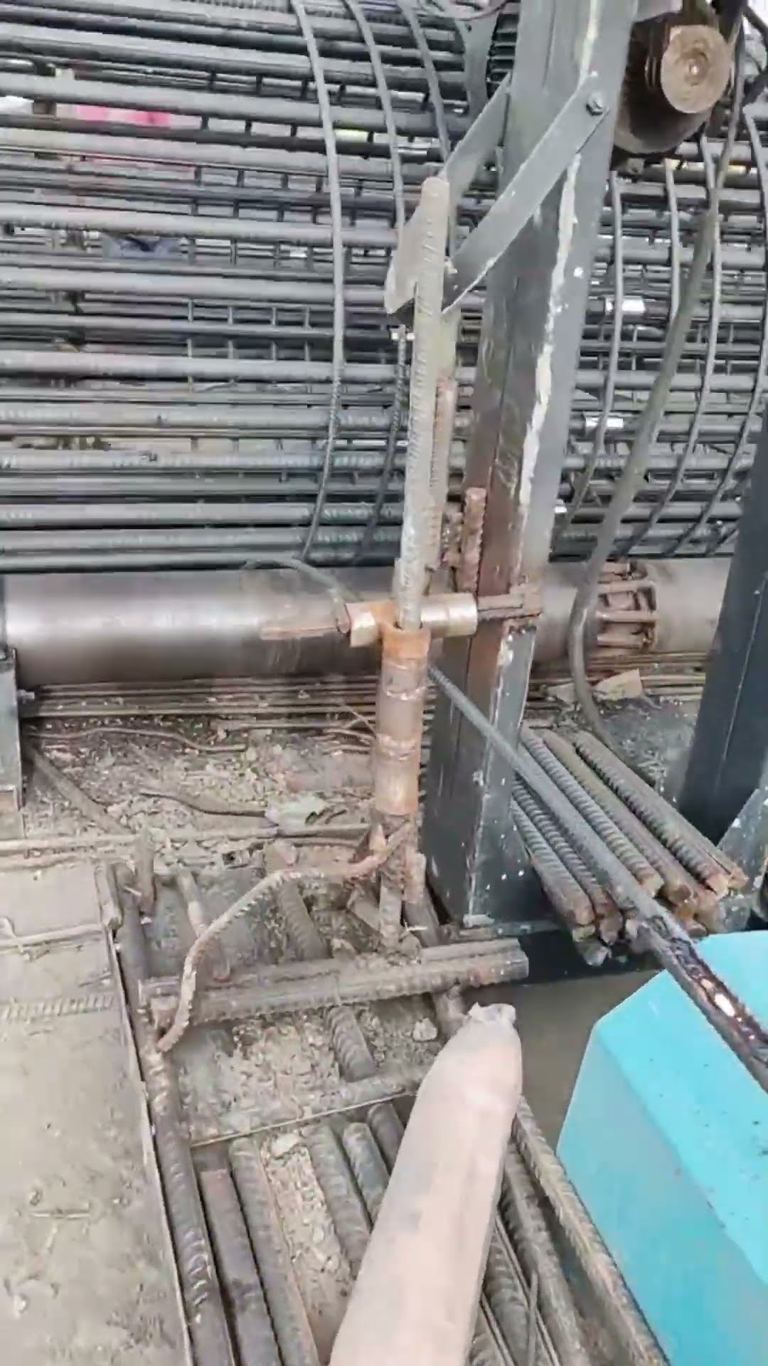 Welding steel cage process- Good tools and machinery make work easy