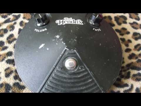 Dunlop Jimi Hendrix JH-2 fuzz demo - YouTube