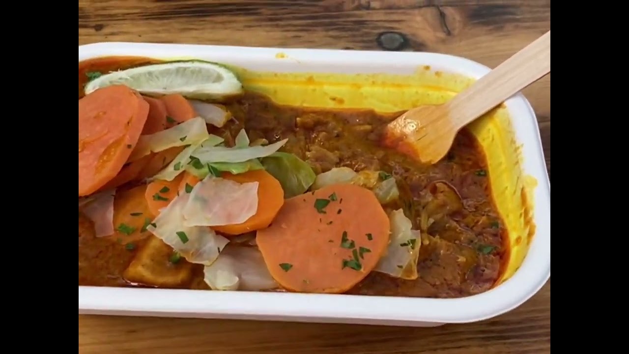 Cycling in Copenhagen city to Reffen food market and skatepark!