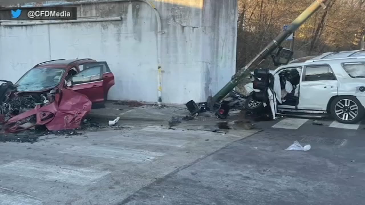 Chicago crash on Cottage Grove leaves 4 hurt days after deadly crash on