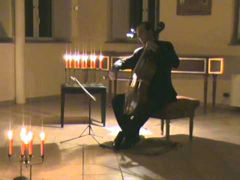 Giordano Antonelli plays JSBach BWV 1012-III Gavot...