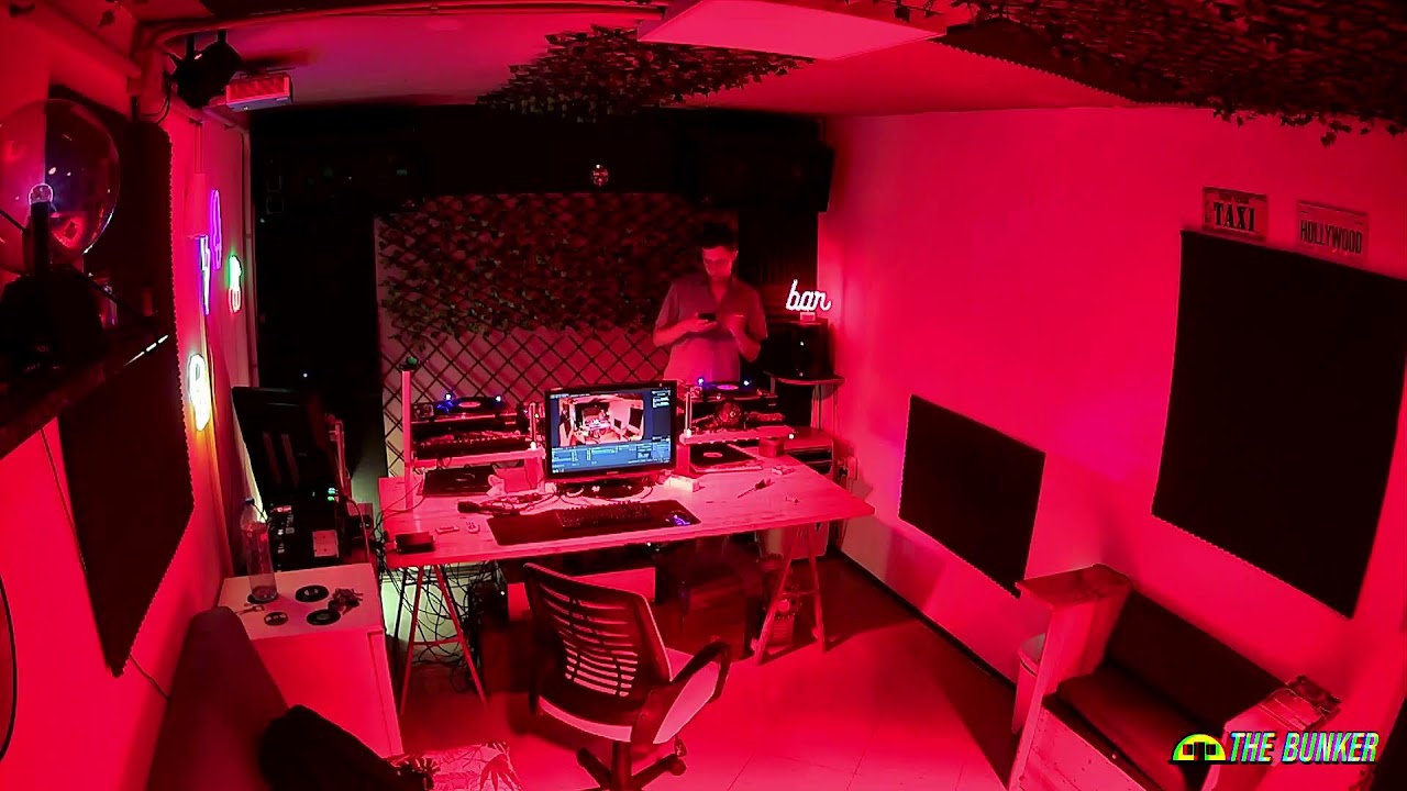 Mixin some house in #TheBunker