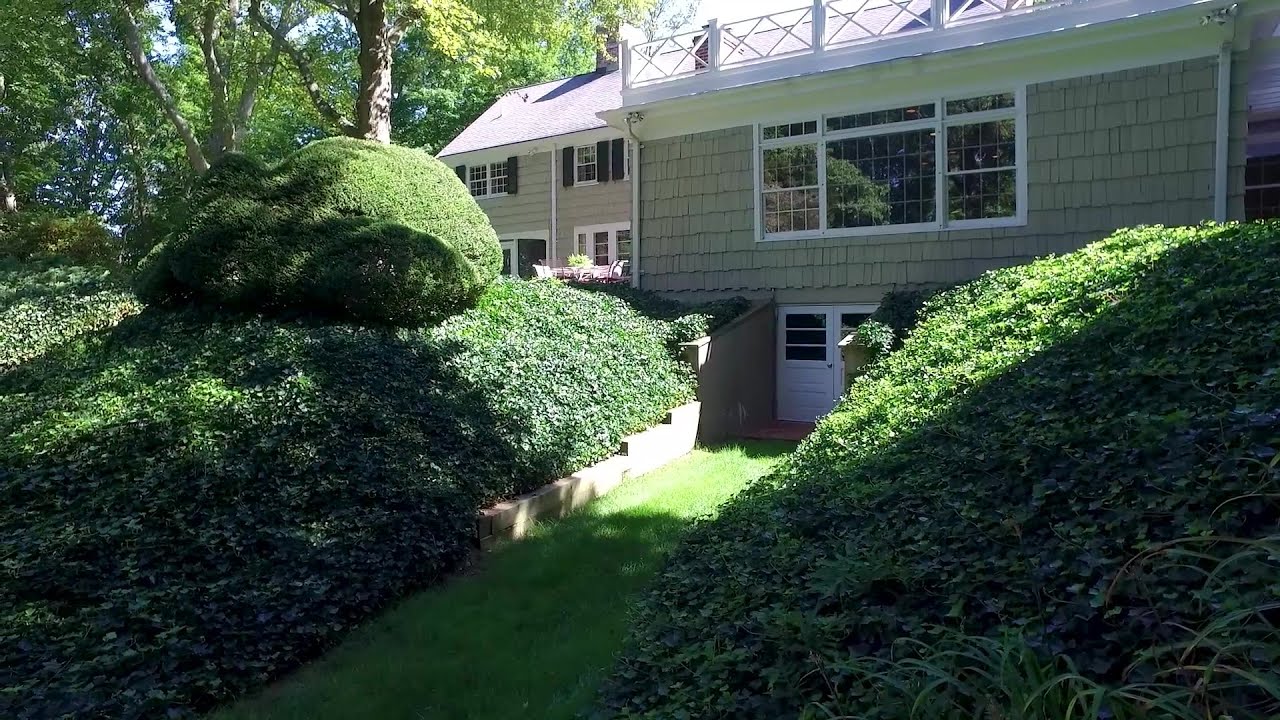 Cold Spring Harbor, NY - 79 Saw Mill Rd