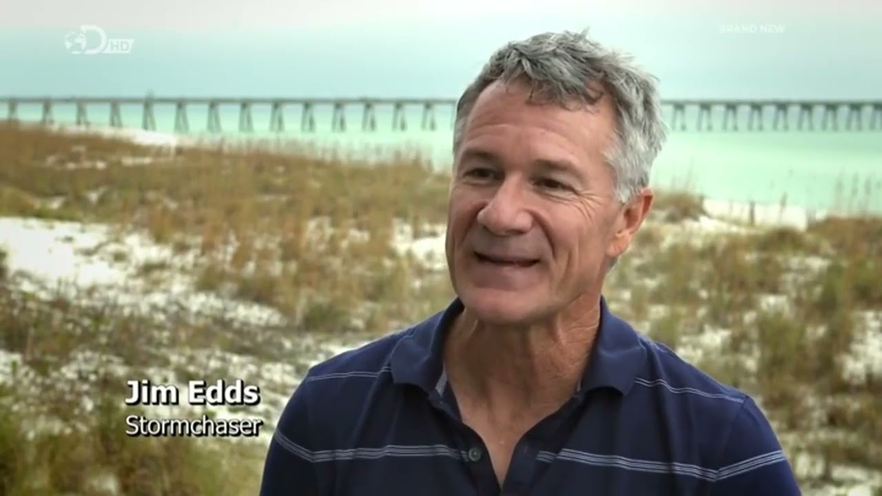 Super Typhoon Yolanda (Haiyan) US Storm Chasers