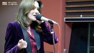 카를라 브루니(Carla Bruni) - 'Stand By Your Man' LIVE [배철수의 음악캠프] chords