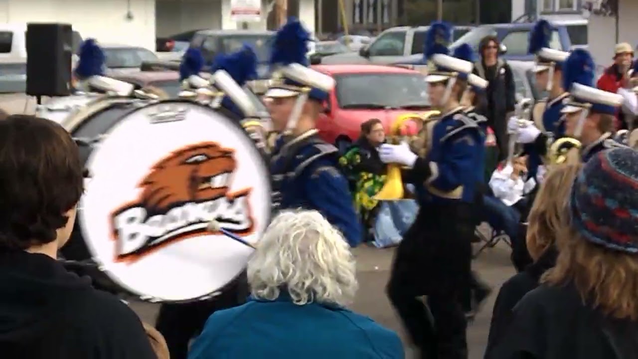 2013-11-11 WAHS Marching Band in Albany Oregon Veteran's Day Parade