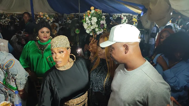 WATCH WHAT MC OLUOMO WIFE ALH. AISHA AKINSANYA SAY'S ABOUT MC OLUOMO BIRTHDAY PARTY