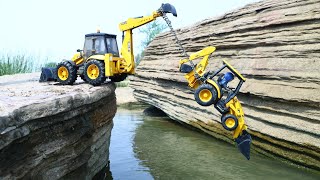 Jcb 3Dx And Ford Tractor Accident Pulling Out Jcb 5Cx ? Tata Tipper | Jcb Tractor Cartoon | Cs Toy