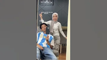 ADAM BISA MEGANG HP TANGAN SATU SYIFA KAGET KOK BISA GITU 