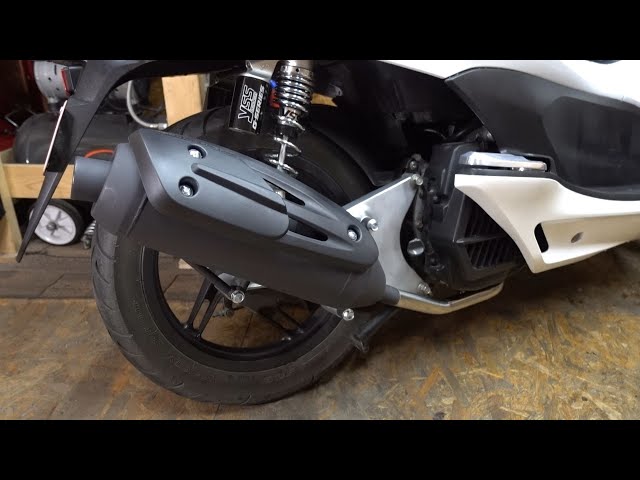 武川サイレントスポーツマフラーの取り付け【PCX125 JF28】 - YouTube
