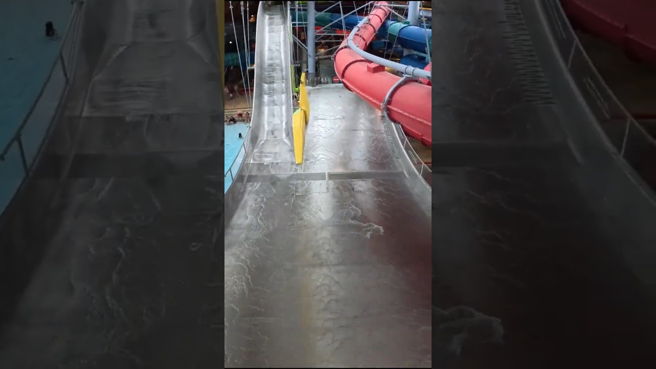 U-Wave Water Slide Therme Bucuresti Romania 