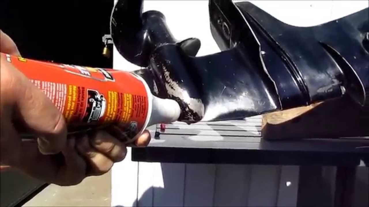9 8 Mercury 110 Outboard Motor Oil Change Youtube