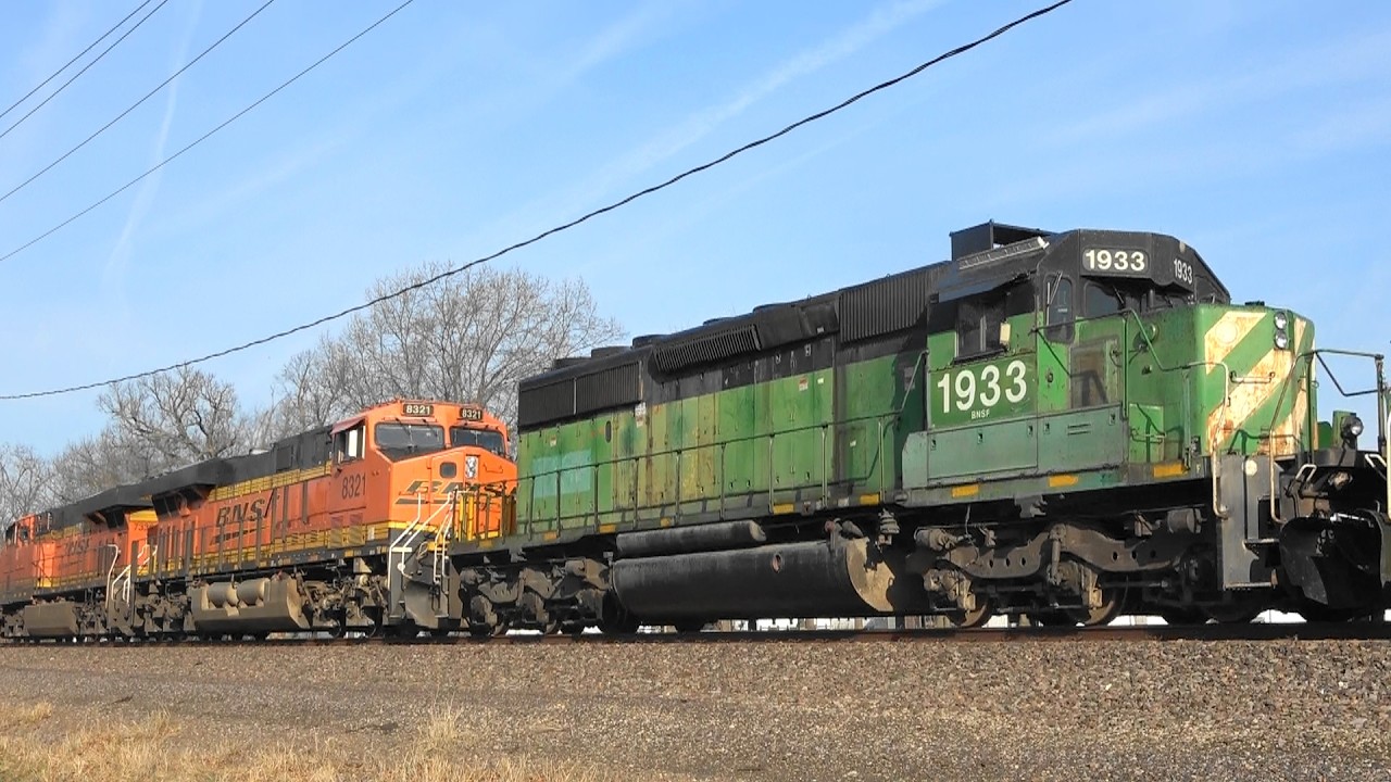 BNSF H-NTWKCK w/ Ex-BN SD40-2! Osborn, IL 4/8/26 - YouTube
