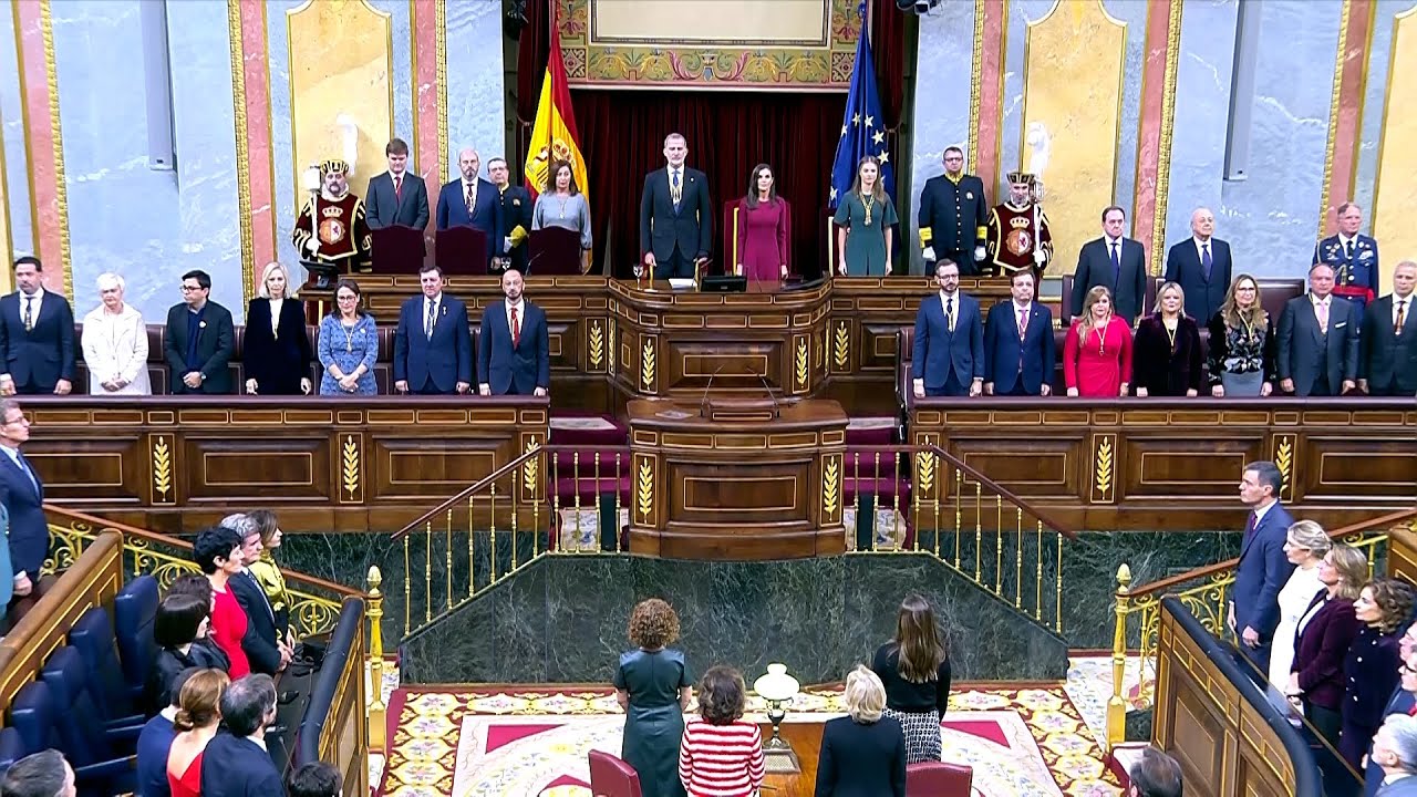 El Rey defiende la nación española en la apertura de la XV Legislatura ...