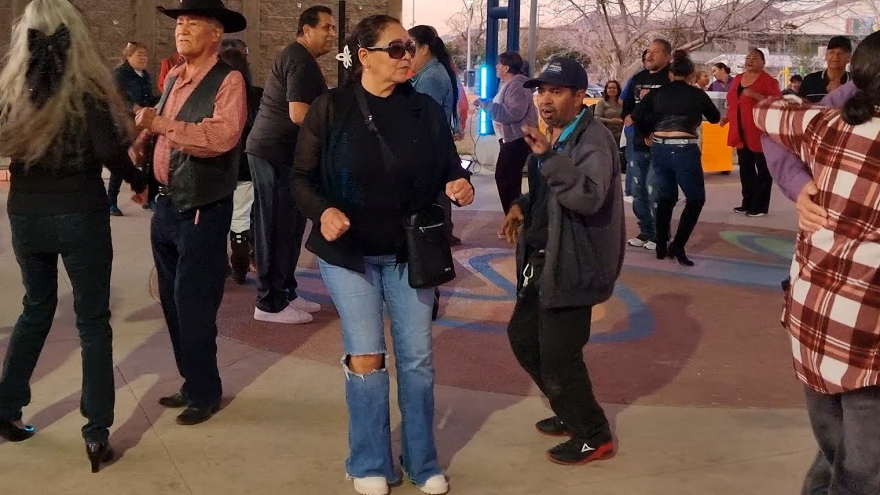 Llegó el qué nos faltaba Betito, a bailar con Grupo Dos-Tres 