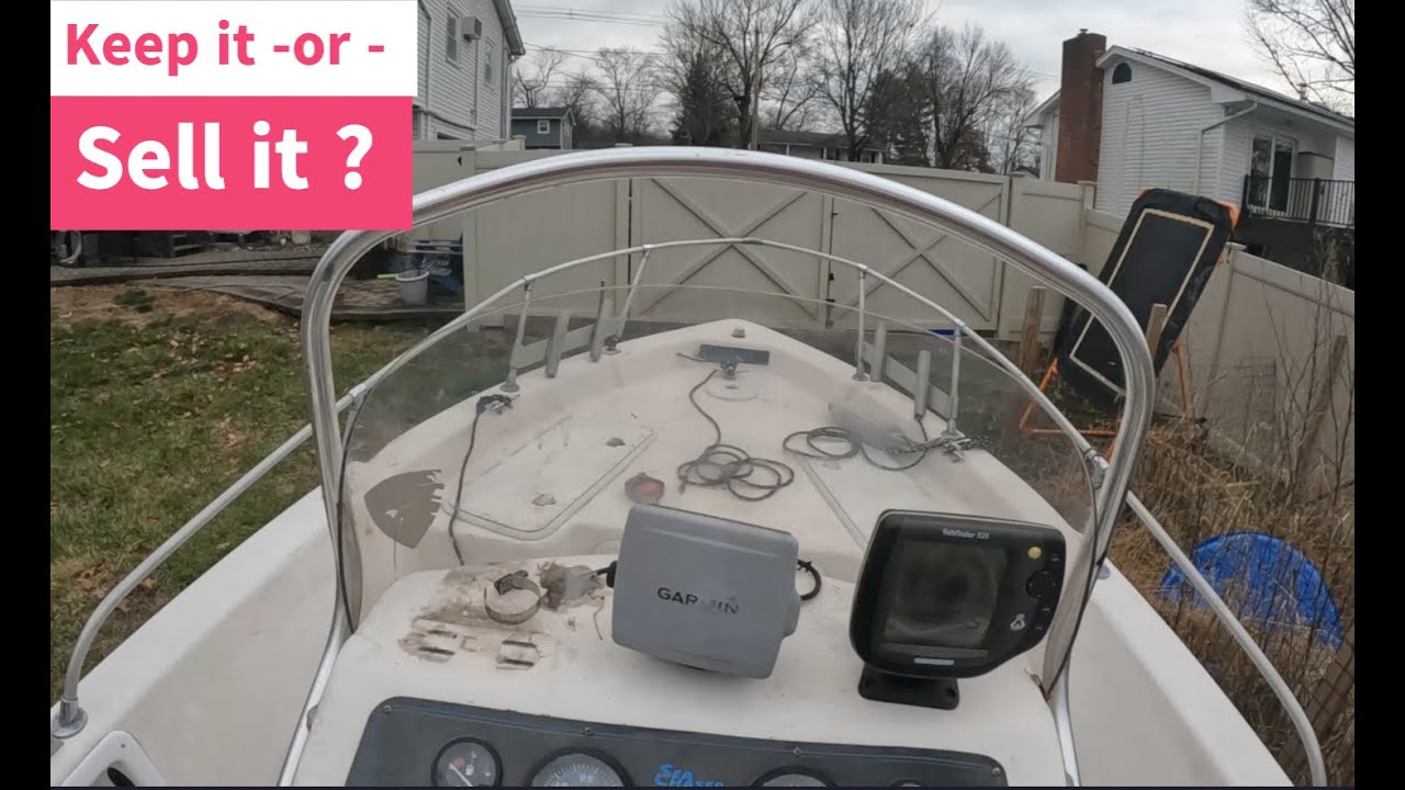 FIRST LOOK ..This is going to be a fun restoration. Check out this Carolina Skiff sea chaser 170.