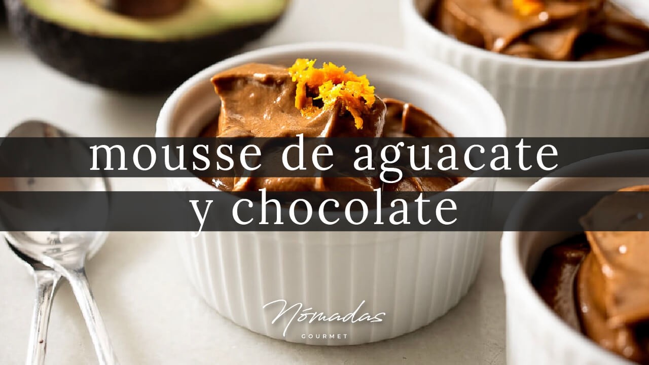 Mousse de aguacate y chocolate [con un toque de naranja]