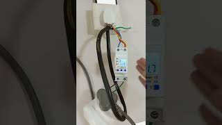 Voltage protector vs Smart plug | Which is Reliable? Home appliances, AC safety | ZenShorts Hindi