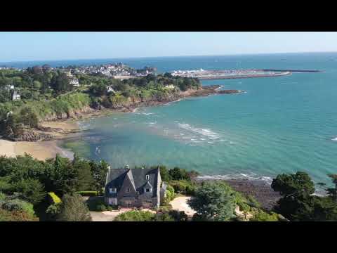 Vidéo: Maison avec vue panoramique sur la rivière en Bretagne, France
