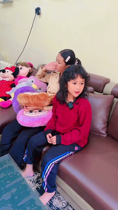 CUMA MAU NONTON TV AJA #shorts