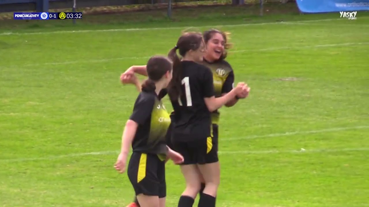 GOAL | Rachel Rutherford gives Danderhall the lead