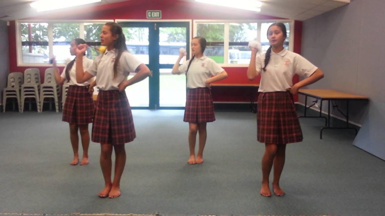 Rona Poi for Pukete School