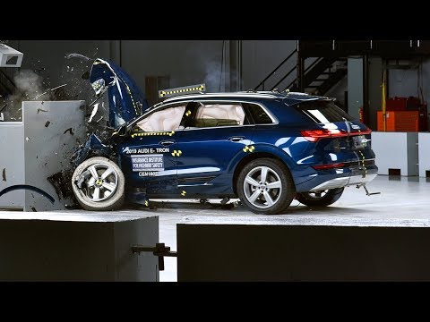 2019 Audi e-tron driver-side small overlap IIHS crash test