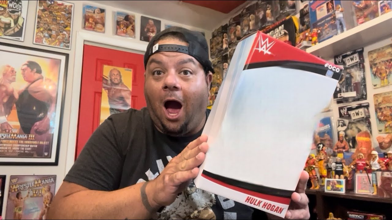 Hulk Hogan Brand New 2025 Foco BobbleHead Unboxing