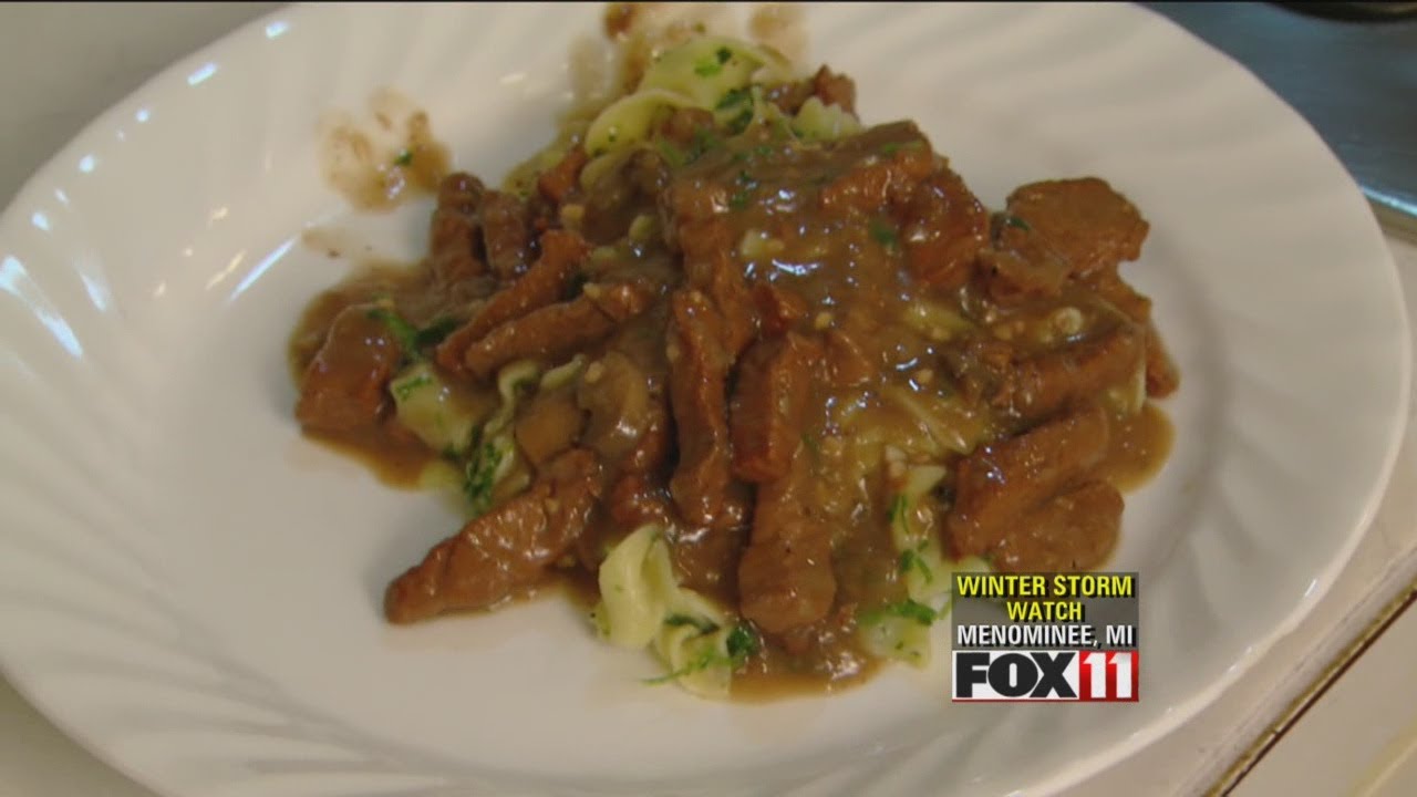 Beef Tips & Noodles - YouTube