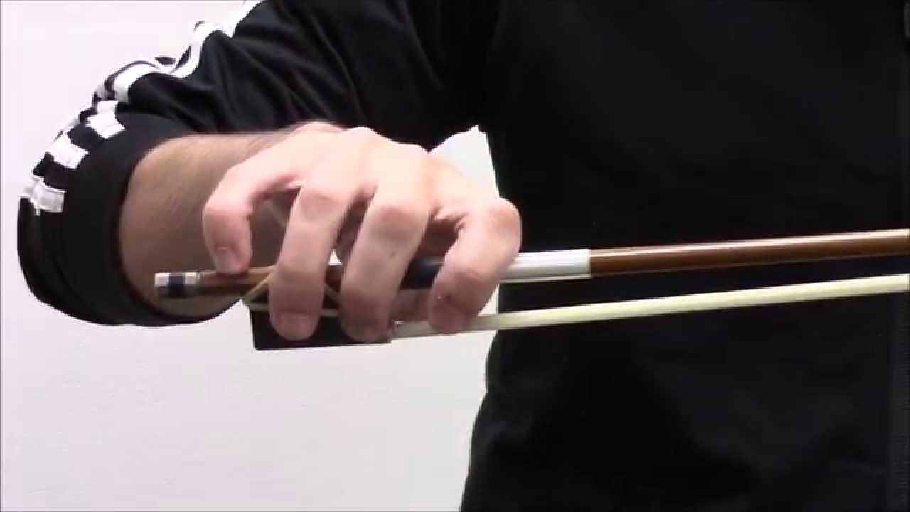How to Hold the Bow - YouTube
