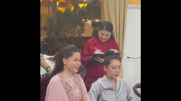 NSND Quế Trân & Ca sĩ Thùy Dương tại Tịnh xá Lộc Uyển