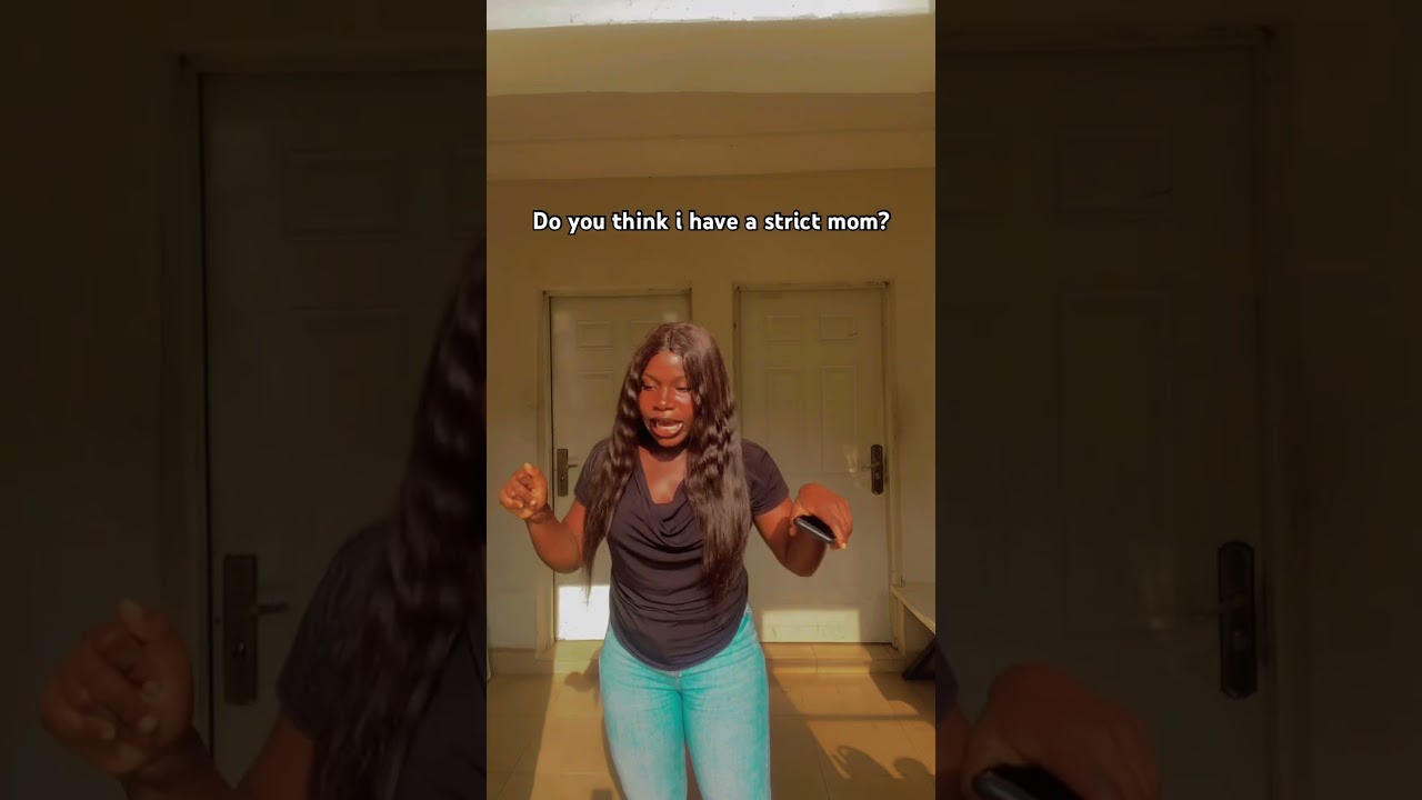 Mom look #comedy #shorts #funny #4urpage #viral