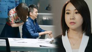 картинка: Муж изменяет с секретаршей; жена внезапно появляется, и он паникует!