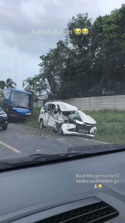 Kecelakaan mobil hancur sebelah #viral #fyp #fypシ